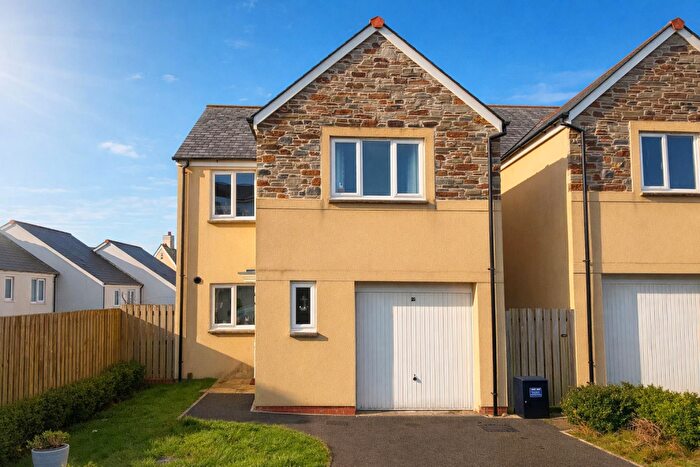 5 Bedroom Detached House For Sale In Nanterrow Drive, Bodmin, PL31