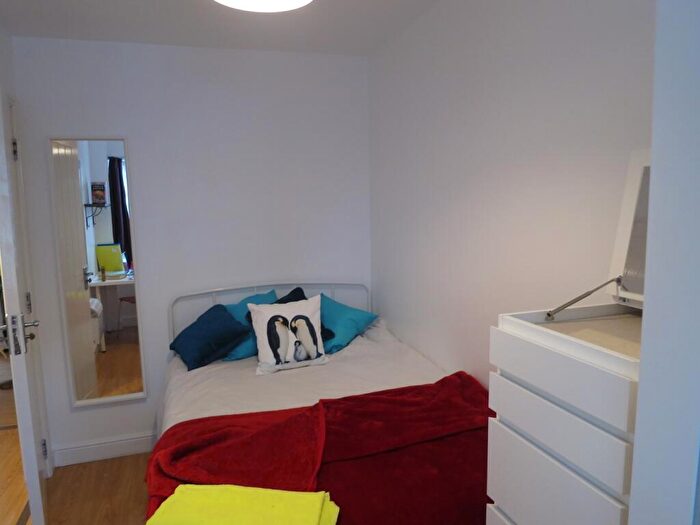 3 Bedroom House To Rent In Churchview Court, North Road, Nottingham, NG2