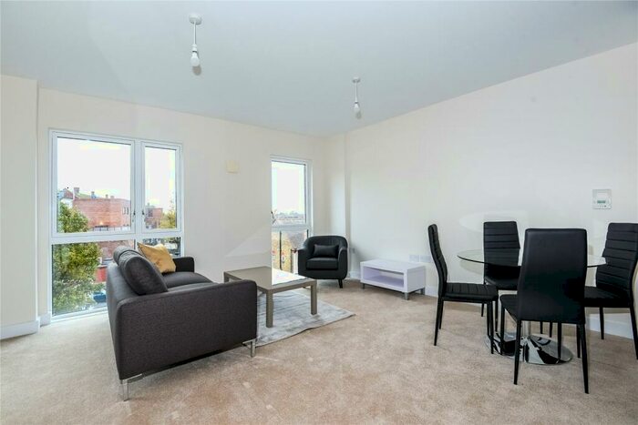 1 Bedroom Flat To Rent In The Point, IG2
