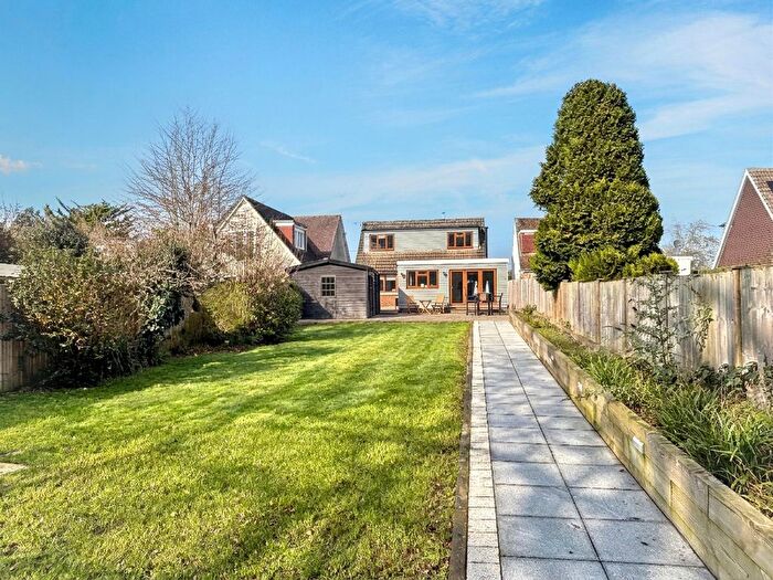 4 Bedroom Detached House For Sale In Sandyhurst Lane, Ashford, TN25