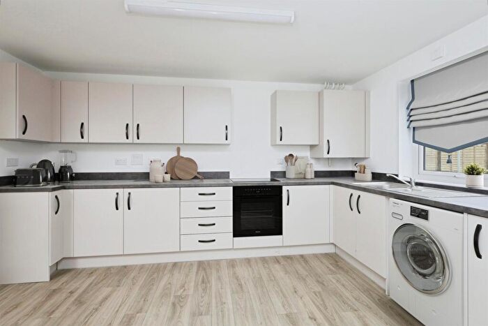 3 Bedroom Semi Detached House For Sale In Old Swan Lane, Hailsham, BN27