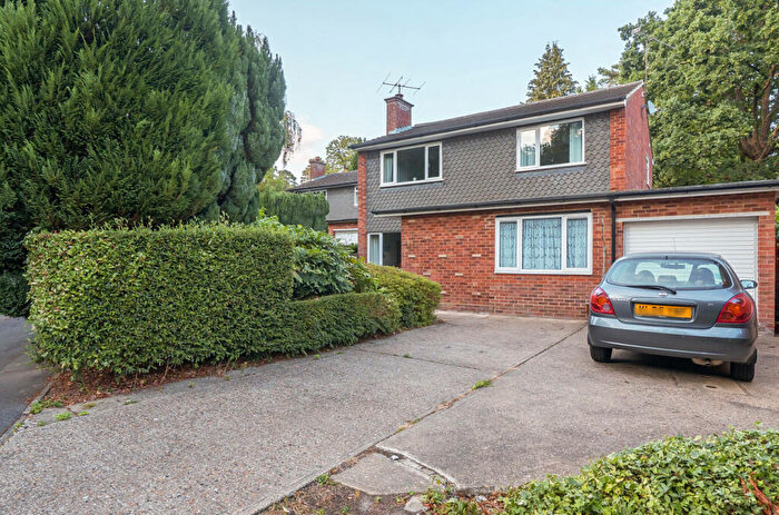 5 Bedroom Detached House For Sale In Westerdale Drive, Frimley, Camberley, Surrey, GU16