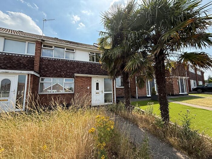 3 Bedroom House To Rent In Lutterworth Drive, Adwick-le-Street, Doncaster, DN6