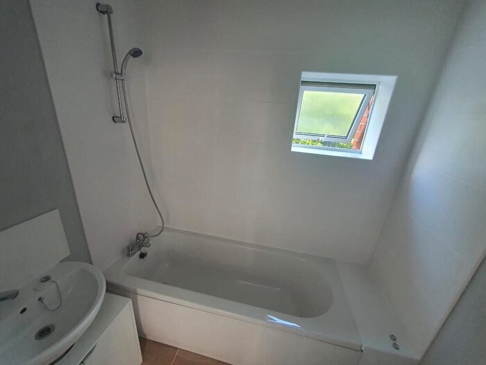 1 Bedroom Flat To Rent In Flat, Station Road, Dunscroft, Doncaster, DN7