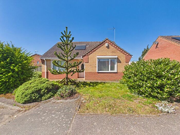 2 Bedroom Detached Bungalow For Sale In Border Road, Stoke Ferry, King's Lynn, PE33