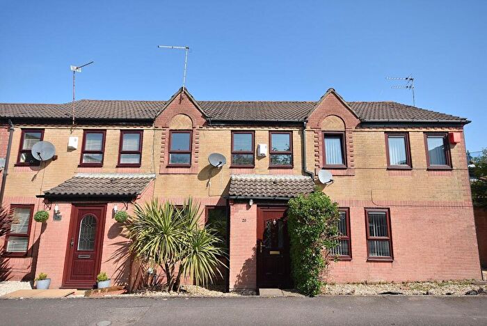 3 Bedroom Terraced House For Sale In Osborne Square, City Gardens, Cardiff, CF11