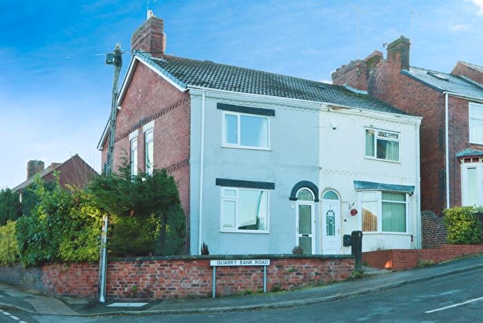 3 Bedroom End Of Terrace House For Sale In Quarry Bank Road, Chesterfield, S41