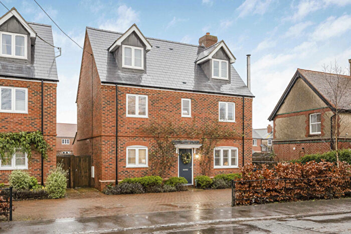 4 Bedroom Detached House For Sale In Reading Road, Cholsey, OX10