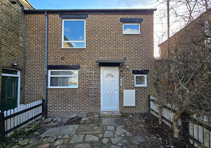 6 Bedroom End Of Terrace House For Sale In Chapel Road, West Norwood, London, SE27