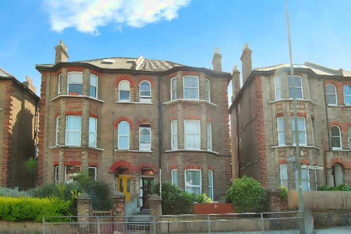 1 Bedroom Flat To Rent In Church Road, Hendon, NW4