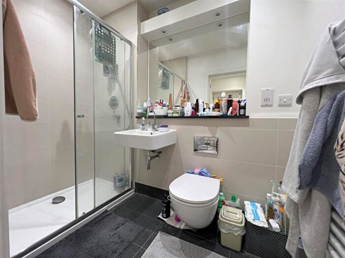 1 Bedroom Flat To Rent In Newmarket Road, Cambridge, CB5