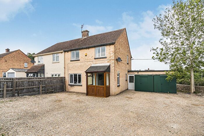 3 Bedroom Semi-Detached House For Sale In Derby Paddock, Middleton Stoney, OX25