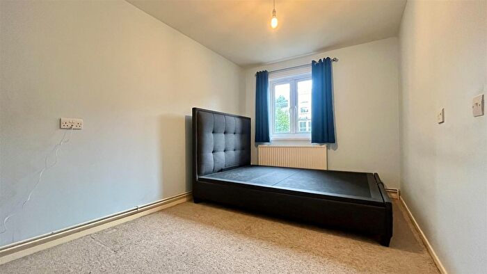 1 Bedroom Maisonette To Rent In Victoria Road, Sutton, SM1