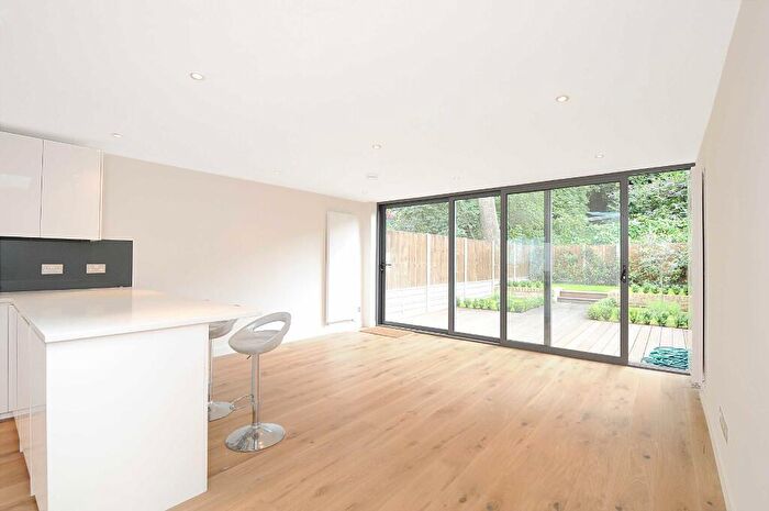 2 Bedroom Apartment To Rent In Iverson Road, London, NW6