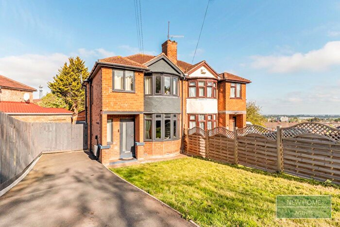 3 Bedroom Semi-Detached House For Sale In Tunnel Hill, Worcester, WR4