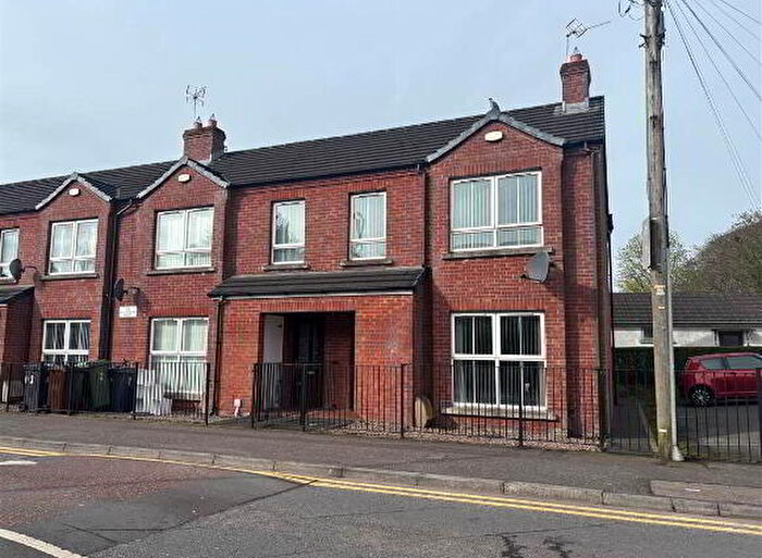 2 Bedroom TownHouse For Sale In Warren Gardens Mews, Lisburn, BT28