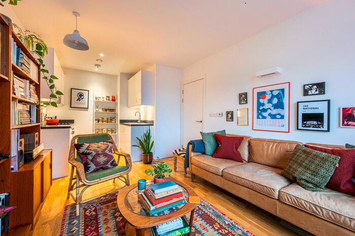 1 Bedroom Flat For Sale In Willingham Terrace, London, NW5