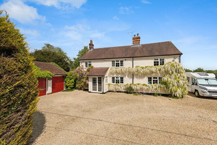 3 Bedroom Cottage For Sale In Ermin Street, Hungerford, RG17