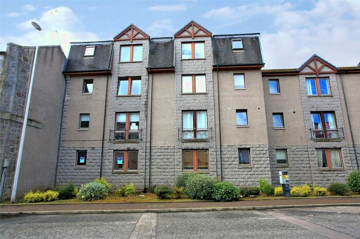 2 Bedroom Flat To Rent In Glendale Mews, Aberdeen, AB11
