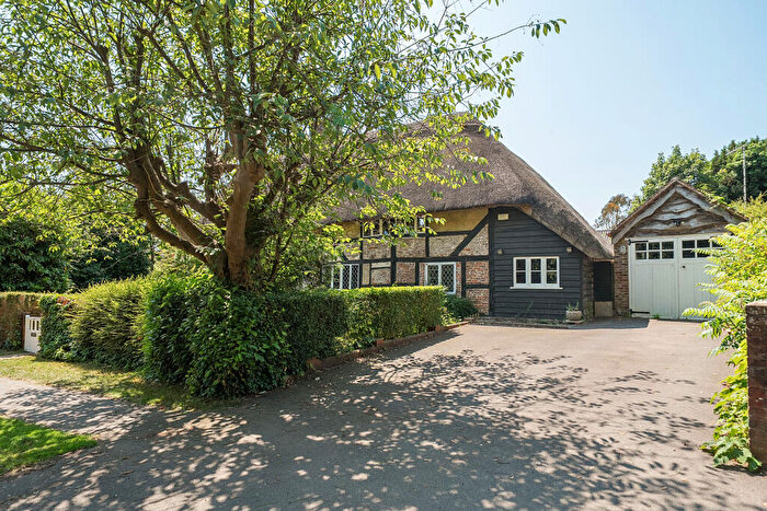3 Bedroom Cottage For Sale In The Street, Chichester, PO18