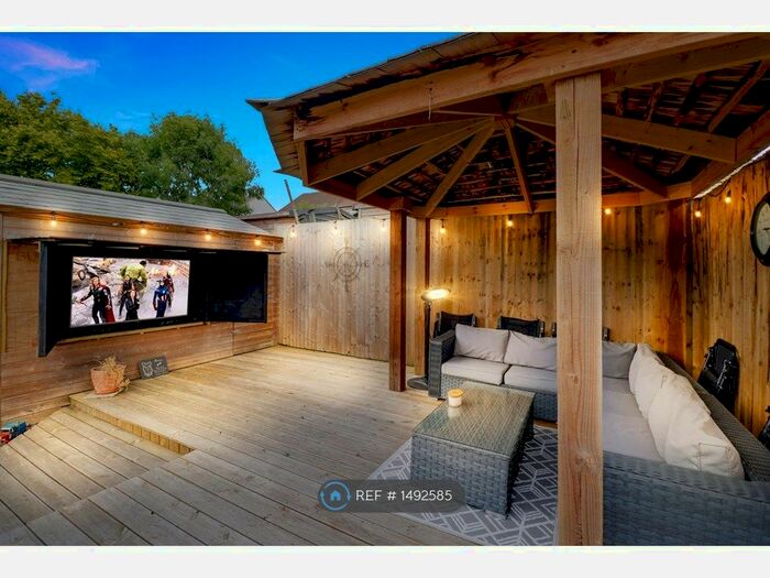 3 Bedroom End Of Terrace House To Rent In Southfield Road, Princes Risborough, HP27