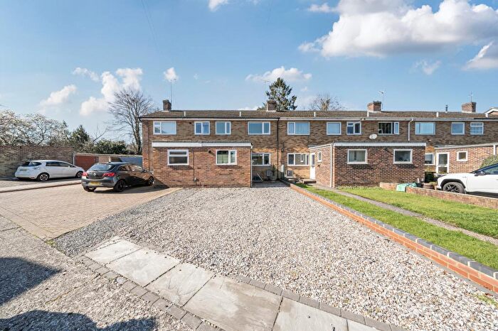 3 Bedroom Terraced House For Sale In Newbury, Berkshire, RG14