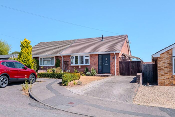 2 Bedroom Bungalow For Sale In Wyebank View, Chepstow, NP16