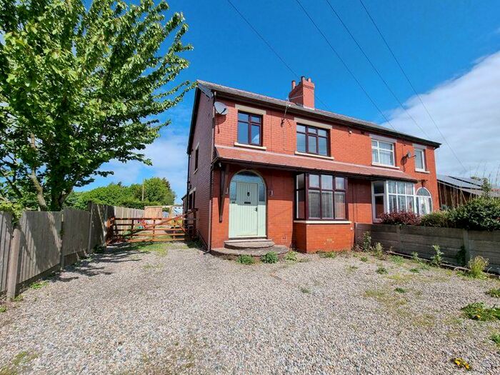 3 Bedroom Semi-Detached House For Sale In Blackgate Lane, Tarleton, Preston, PR4