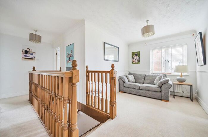4 Bedroom Detached House For Sale In Morton King Close, Shabbington, HP18