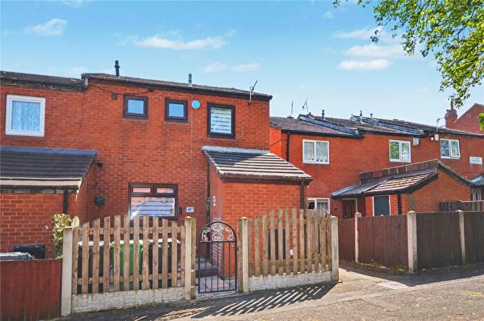 3 Bedroom End Of Terrace House For Sale In St. Lukes Crescent, Leeds, West Yorkshire, LS11