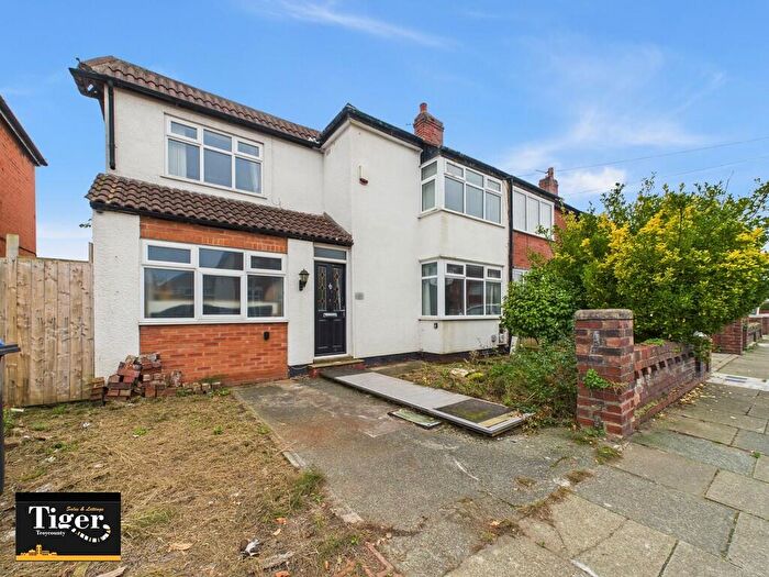 3 Bedroom End Of Terrace House For Sale In Ivy Avenue, Blackpool, FY4