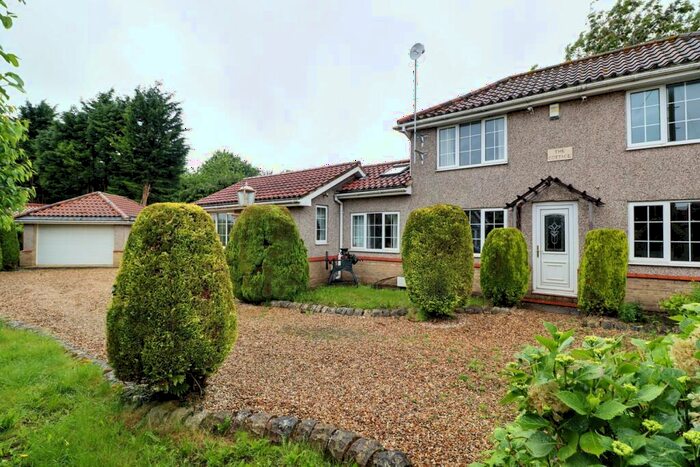 2 Bedroom Detached House For Sale In Main Street, Gunthorpe, DN9