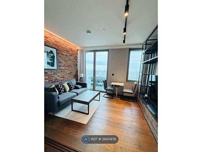 Studio To Rent In Hewett Street, London, EC2A