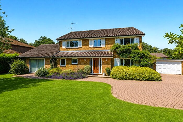 5 Bedroom Detached House To Rent In Milner Drive, Cobham, Surrey, KT11