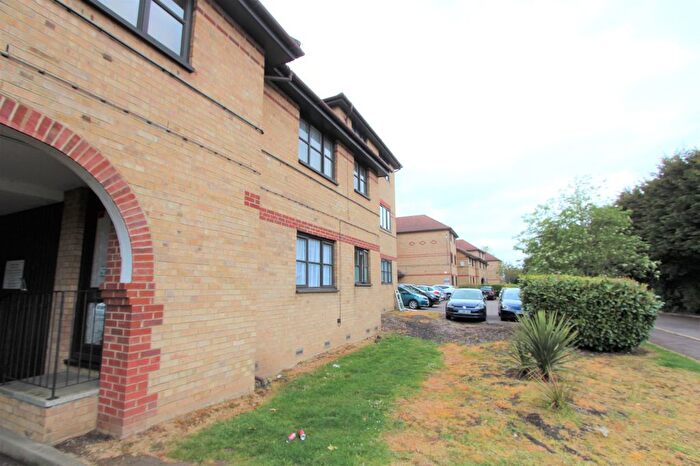 1 Bedroom Flat To Rent In Hickory Close, Edmonton, N9