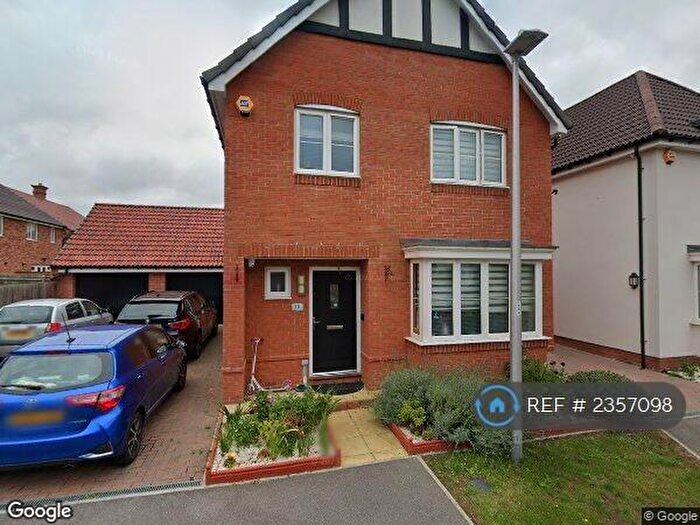 4 Bedroom Detached House To Rent In Bakers Place, Woodley, Reading, RG5