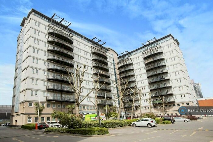 2 Bedroom Flat To Rent In High Street, Stratford, E15