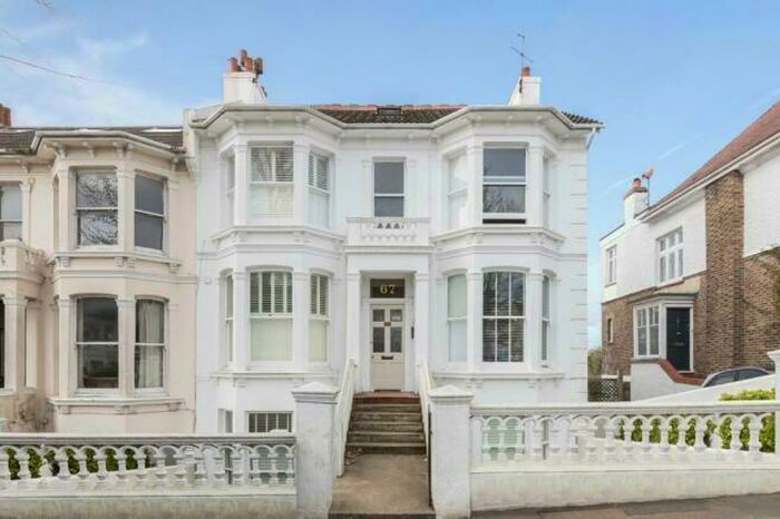 2 Bedroom Apartment To Rent In Beaconsfield Villas, Brighton, BN1