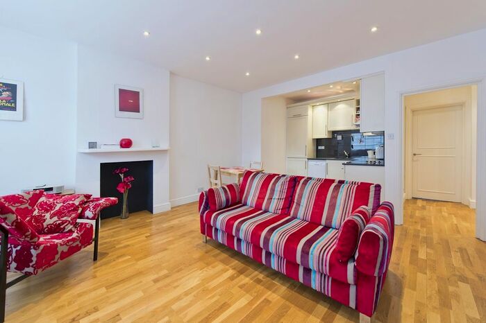 2 Bedroom Flat To Rent In Devonshire Terrace, London, W2