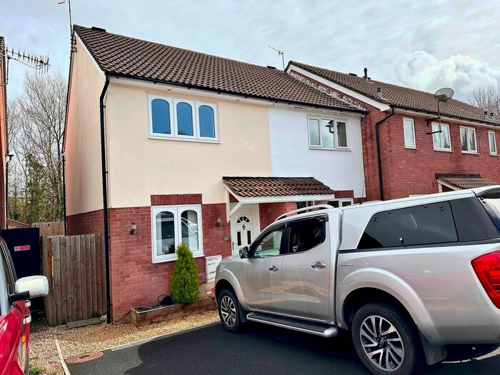 2 Bedroom End Of Terrace House To Rent In The Brades, Caerleon, Newport, NP18