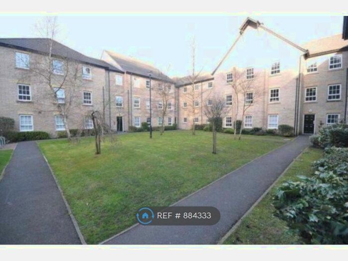 2 Bedroom Flat To Rent In Gale Close, Littleborough OL15