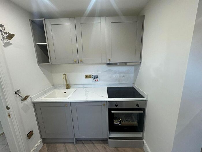 Studio To Rent In Dyers Lane, London, SW15