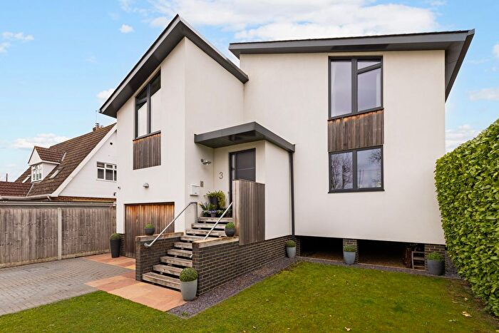 4 Bedroom Detached House For Sale In Riverside, Wraysbury, TW19