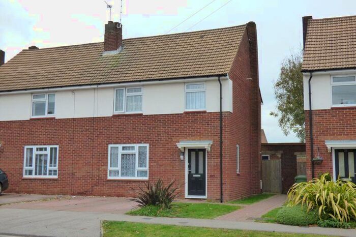 3 Bedroom House To Rent In Woodcock Avenue, Walters Ash, HP14