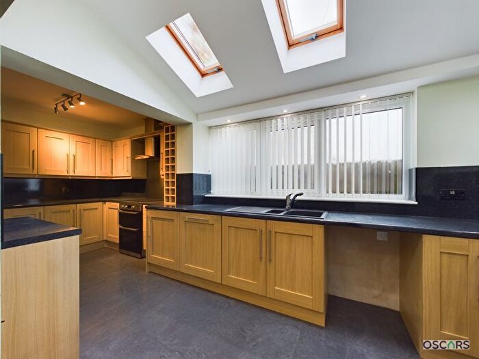 3 Bedroom Terraced House For Sale In Newtondale, Sutton-On-Hull, Hull, HU7