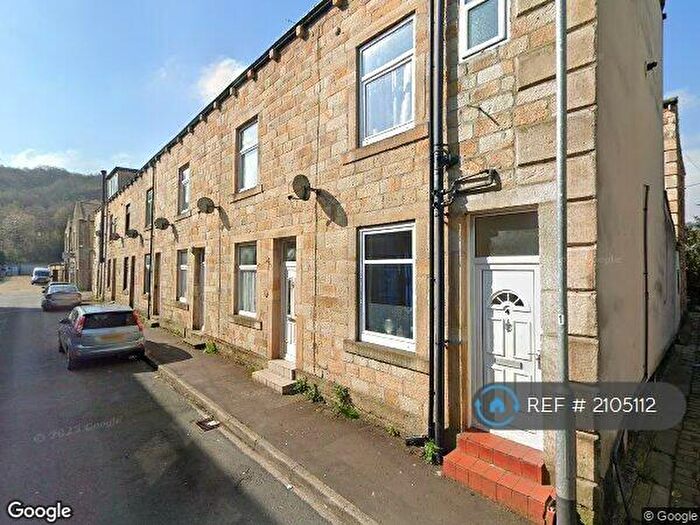 3 Bedroom End Of Terrace House To Rent In Der Street, Todmorden, OL14