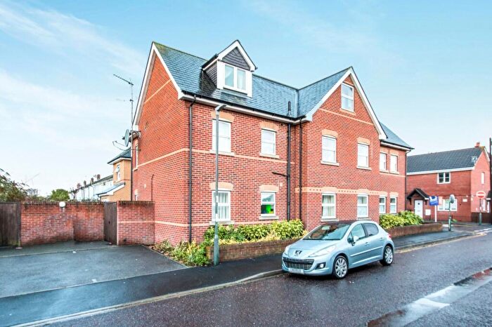 2 Bedroom Flat To Rent In Stanley Road, Bournemouth, BH1
