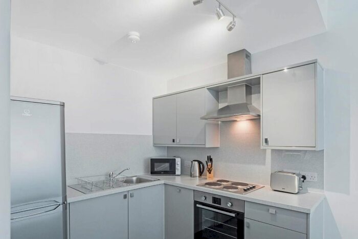 2 Bedroom Flat To Rent In Alexandra Parade, Dennistoun, Glasgow, G31