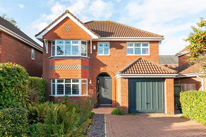 4 Bedroom Detached House For Sale In Fitzharding Road | Ham Green, BS20