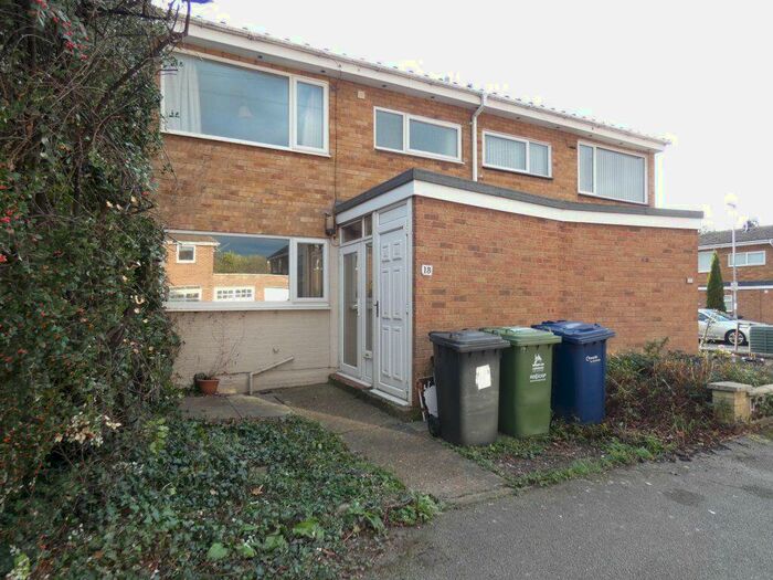 3 Bedroom House To Rent In Fernlea Close, CB1